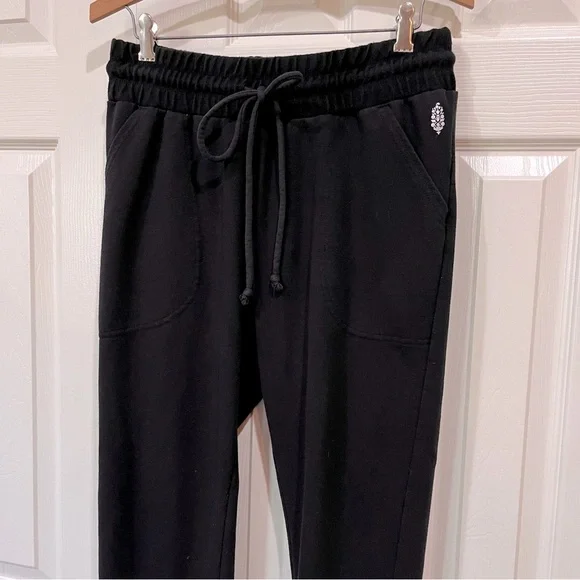 Free People Movement Sunny Skinny Sweat Pants Black Size Medium - Picture 2 of 10